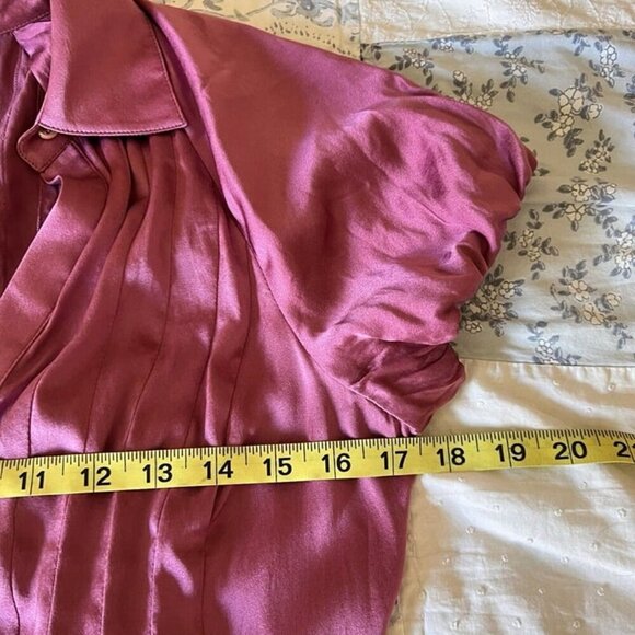 BCBG Max Azria Silk Pleated Button Up Blouse Sz S Mauve Coquette Fairy Romantic - Picture 9 of 11
